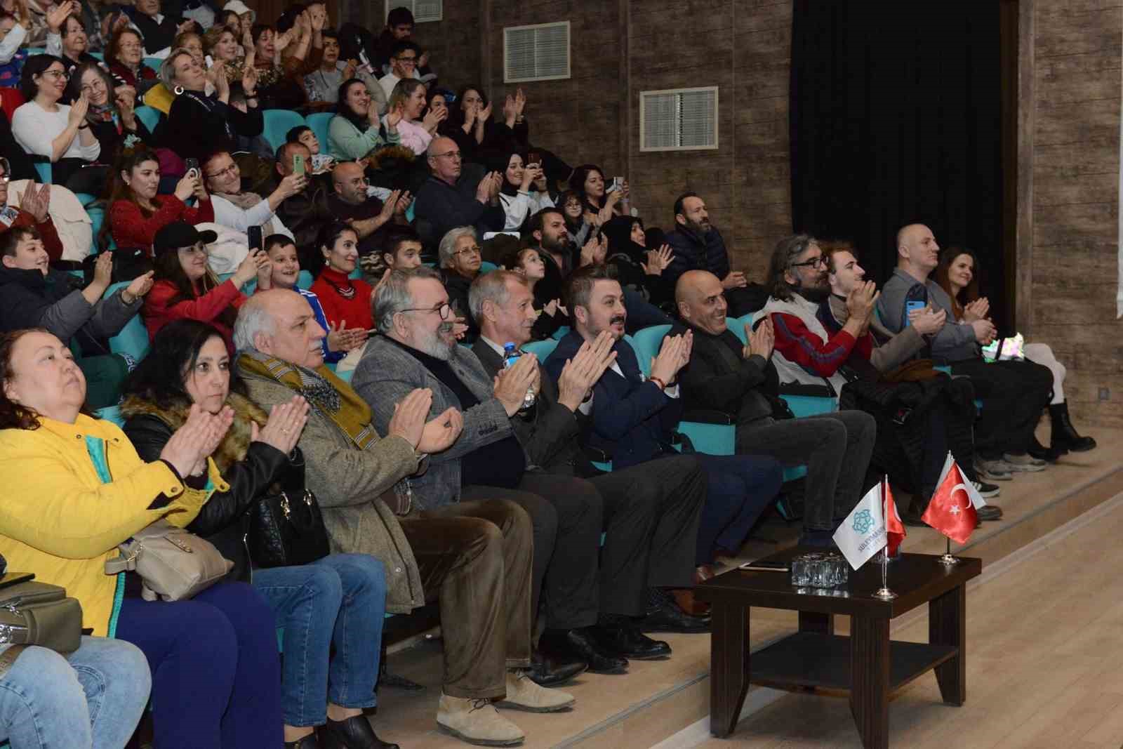 Belediye Konservatuvarı&rsquo;ndan t&uuml;rk&uuml; ş&ouml;leni
