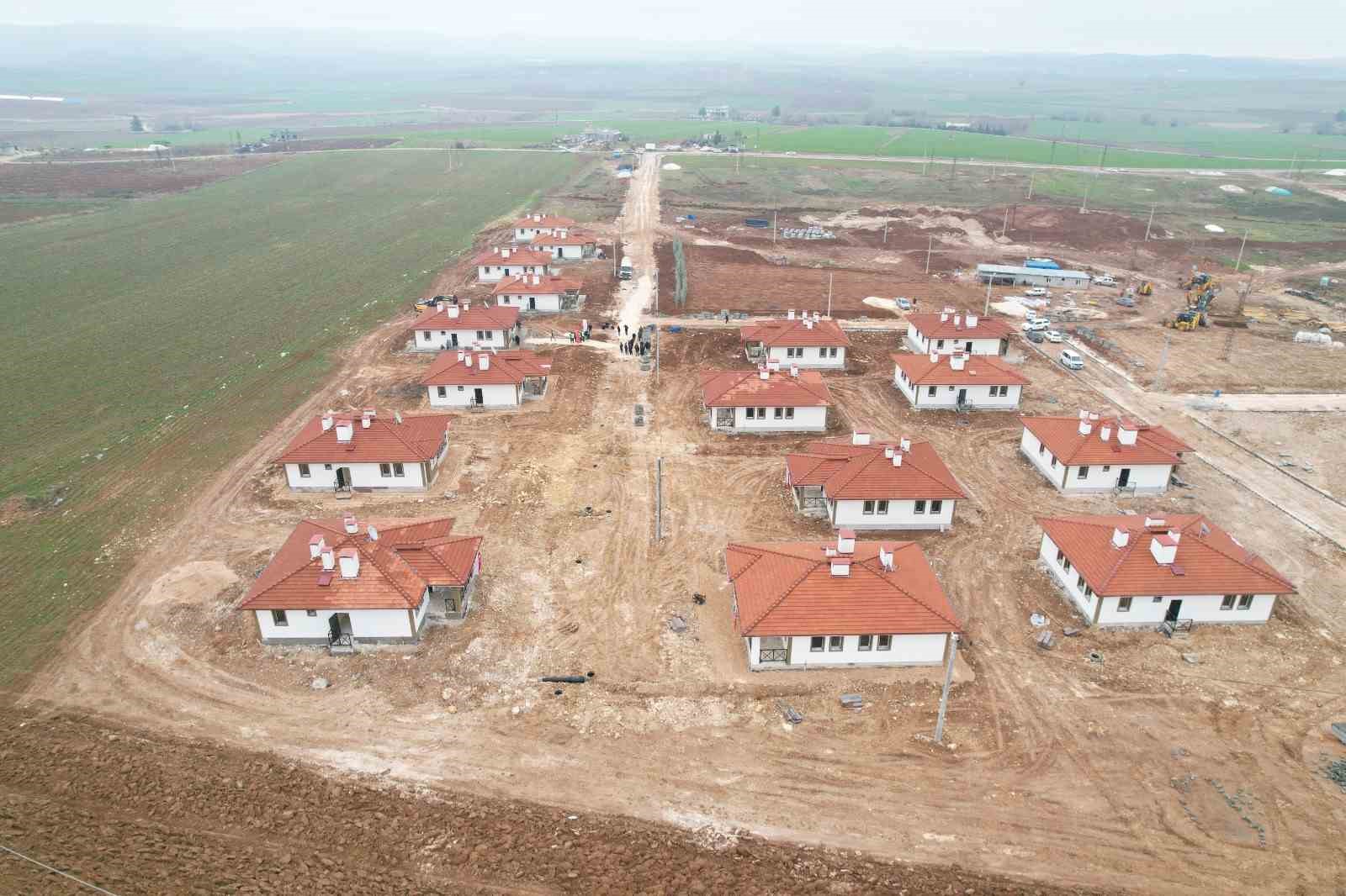 Şanlıurfa’da yapımı tamamlanan köy evleri kura ile sahiplerine teslim edilecek