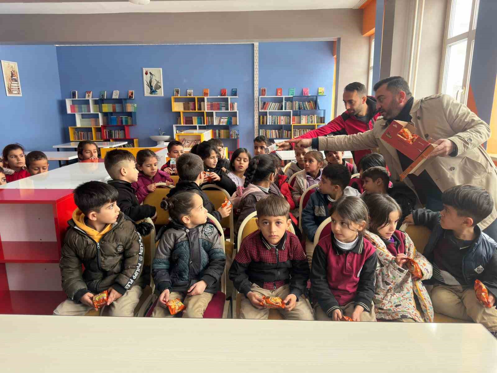 Hakkari&rsquo;de &ouml;ğrencilere &ccedil;evre eğitimi
