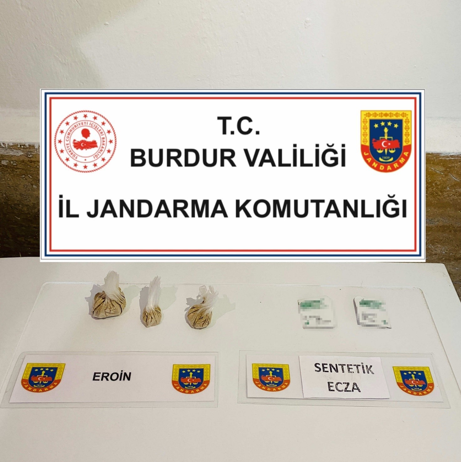 Burdur&rsquo;da uyuşturucu operasyonunda 7 tutuklama
