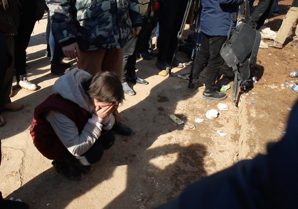 Gaziantep’te depremde hayatını kaybedenler için enkaz alanında Kuran-ı Kerim okutuldu