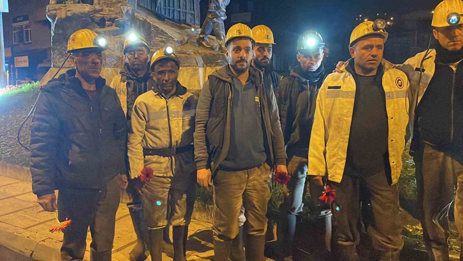 Madenciler, asrın felaketinin yıl d&ouml;n&uuml;m&uuml;nde hayatını kaybedenleri andı
