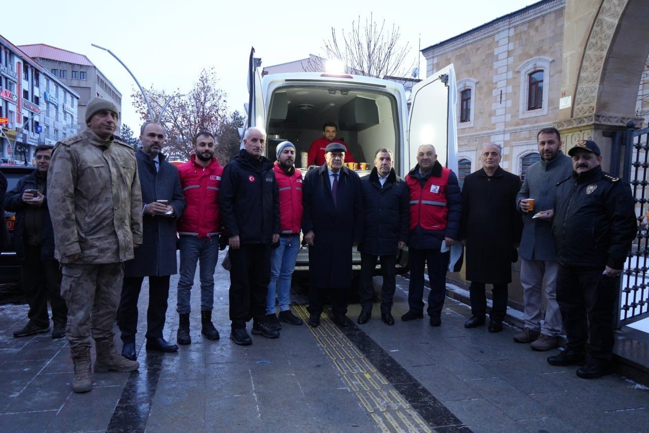 Depremde hayatını kaybedenler dualarla anıldı