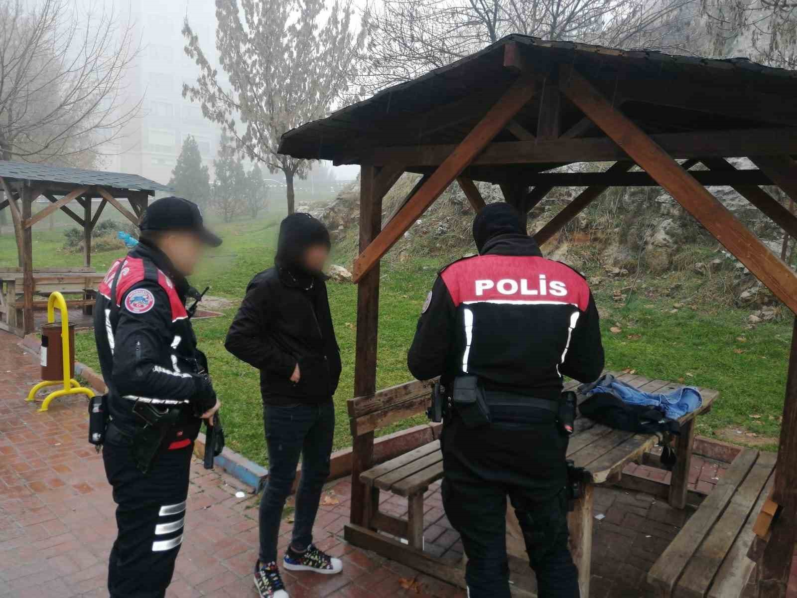 Mardin’de okul servisleri polis ekipleri tarafından denetlendi