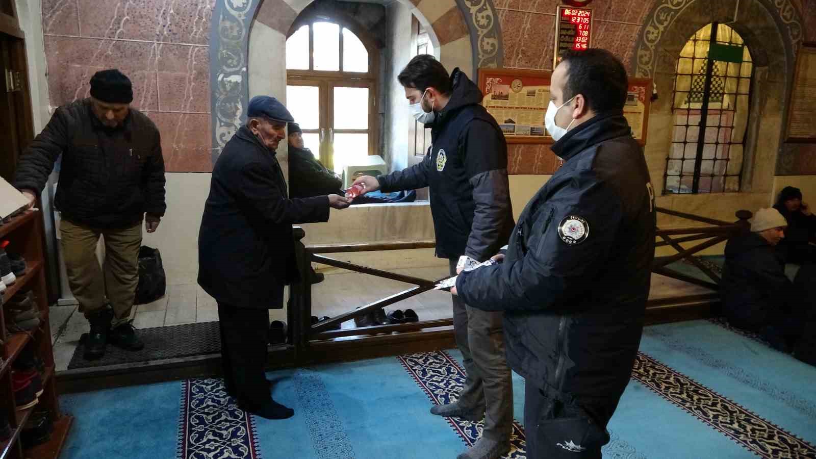 Depremde hayatını kaybedenler Yozgat’ta dualarla anıldı