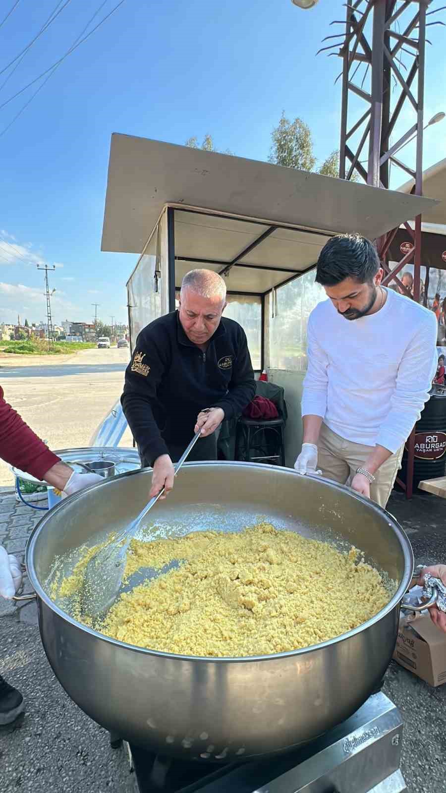 Adanalı kebapçı depremde ölenleri unutmadı