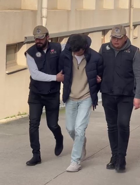 Adana'da firari FETÖ'cüler kıskıvrak yakalandı İhlas Haber Ajansı