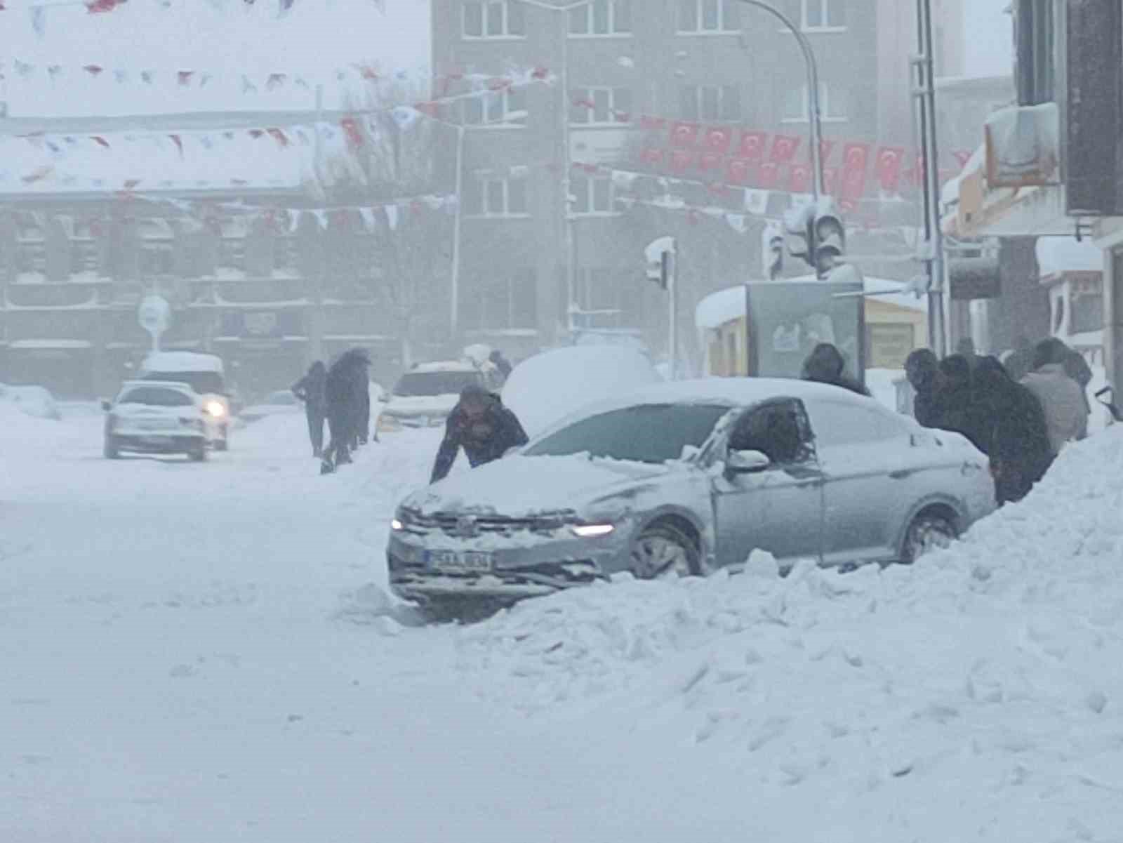 Ardahan’da son 55 yılın en yoğun kar yağışı
