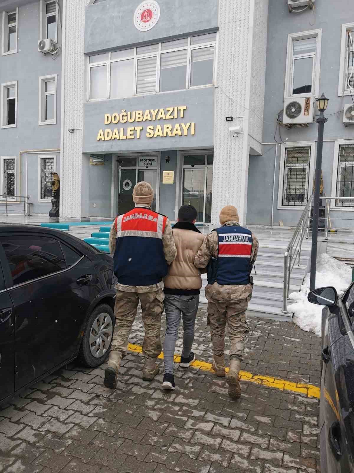 Ağrı’da toplamda 4 Yıl hapis cezası olan firari yakalandı