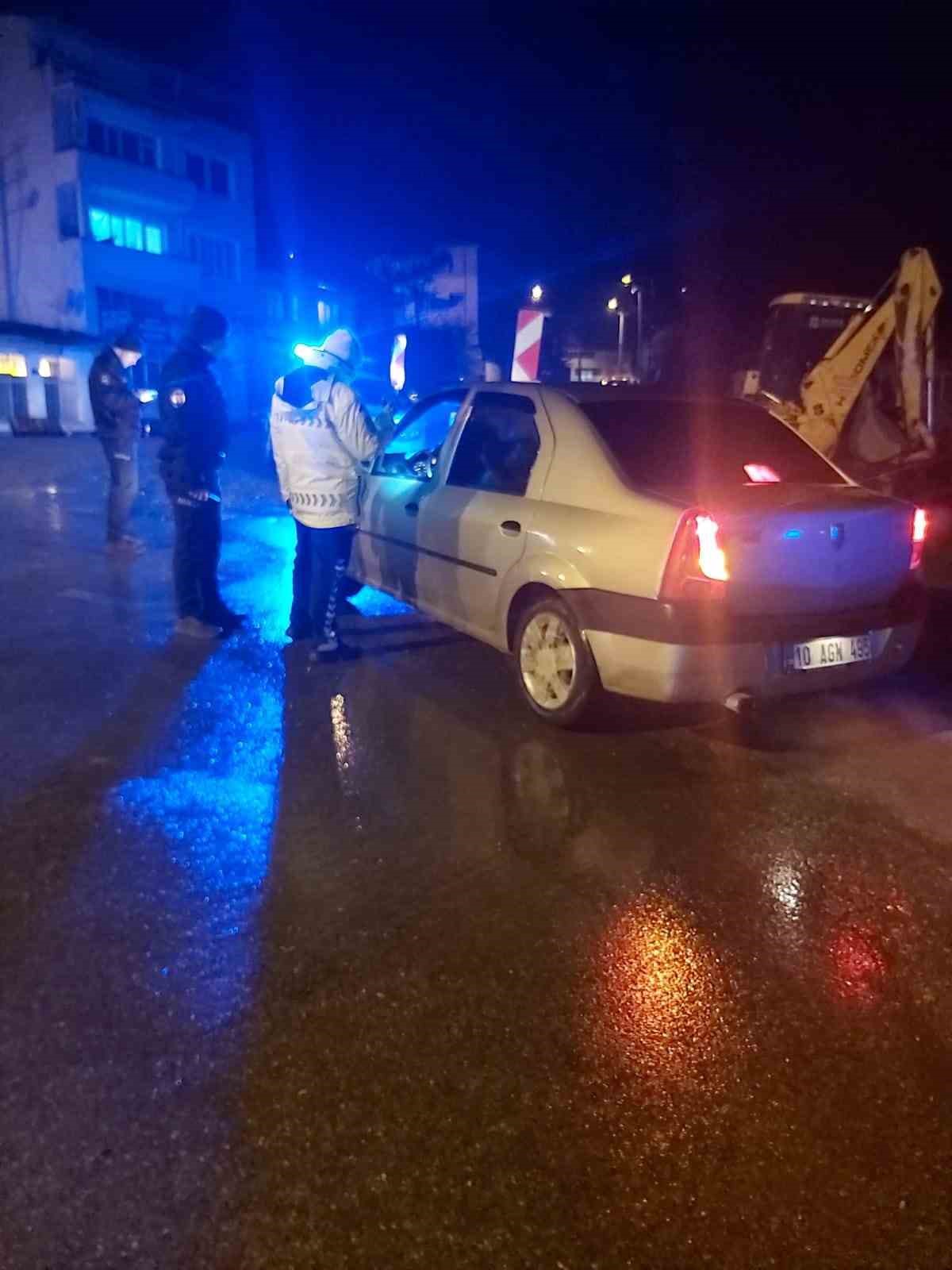 Balıkesir polisi denetimlerini sürdürüyor
