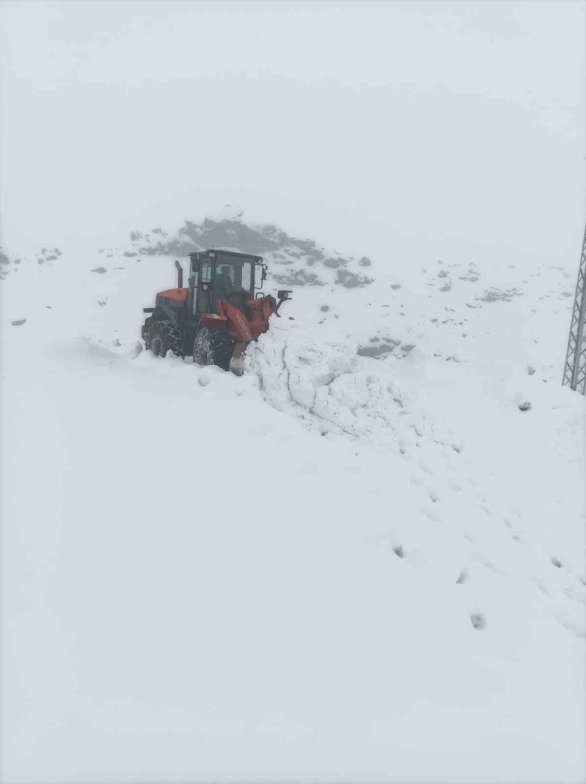 Batman’da 160 yerleşim yerinin yolu ulaşıma açıldı