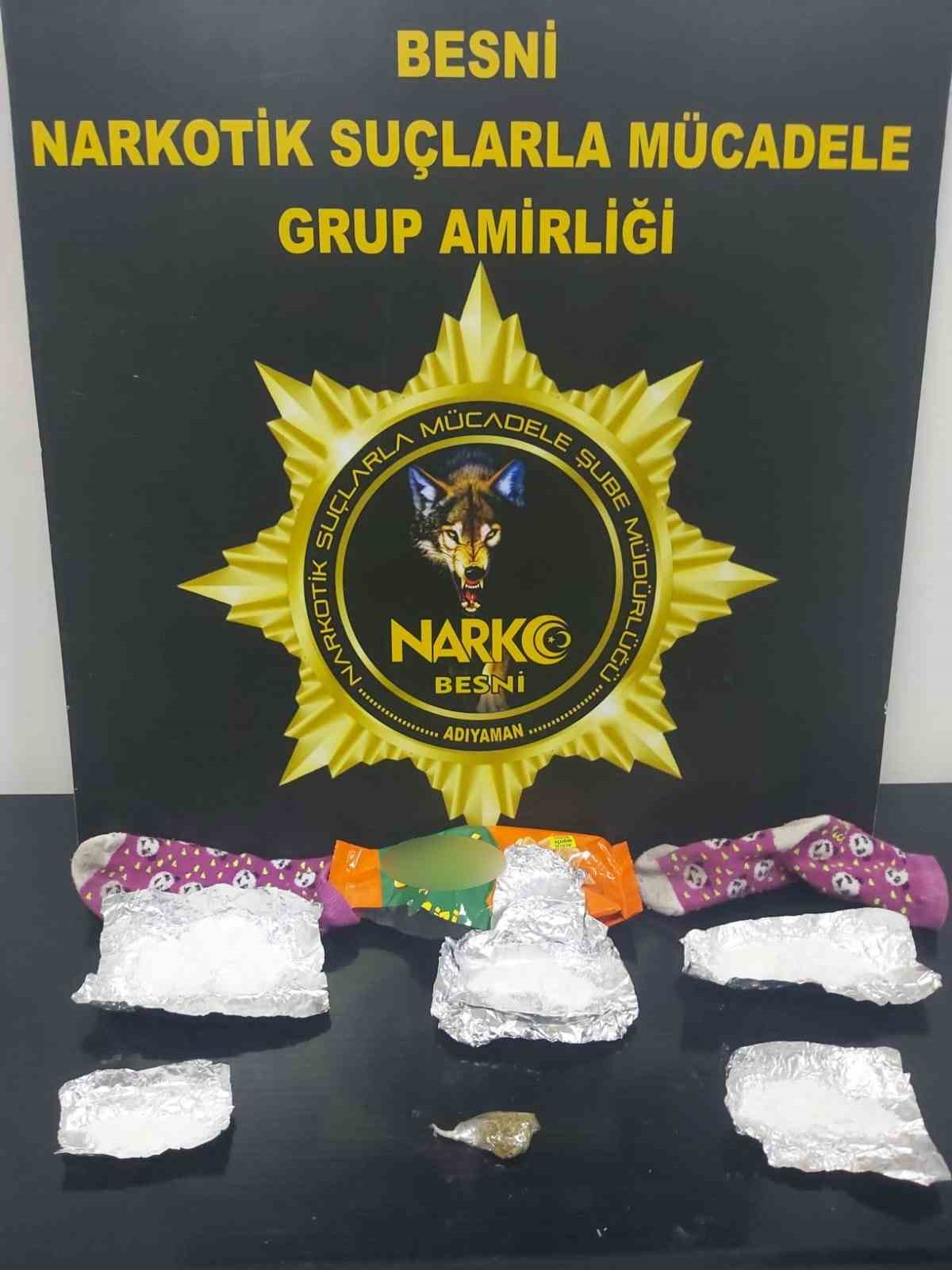 42 şahsa uyuşturucudan işlem yapıldı
