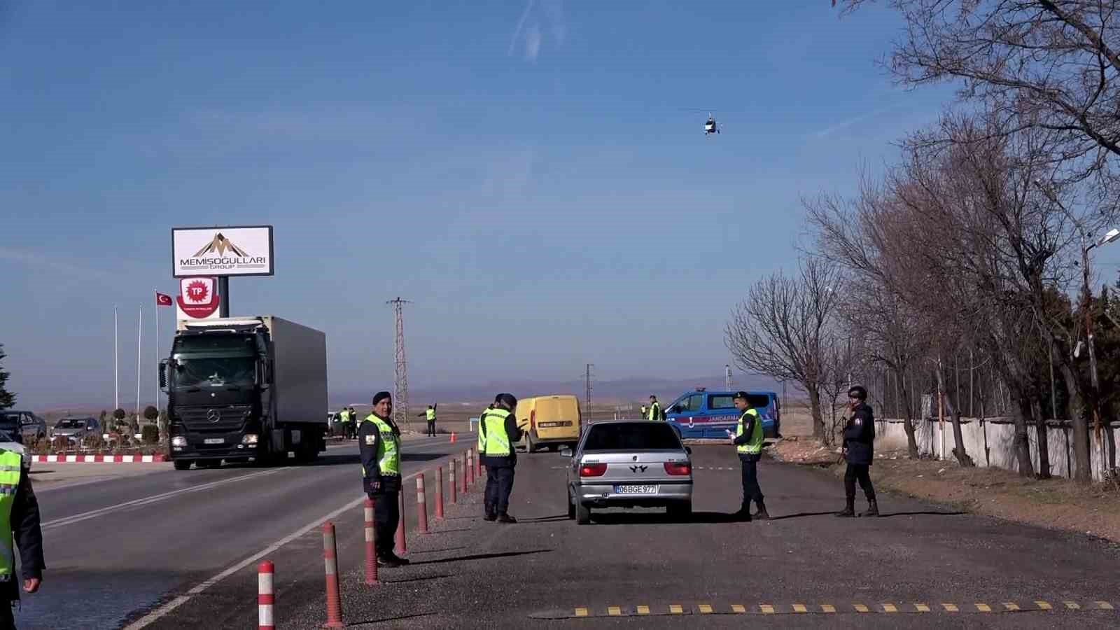 Yozgat’ta “cayrokopter” ile trafik denetimi yapıldı