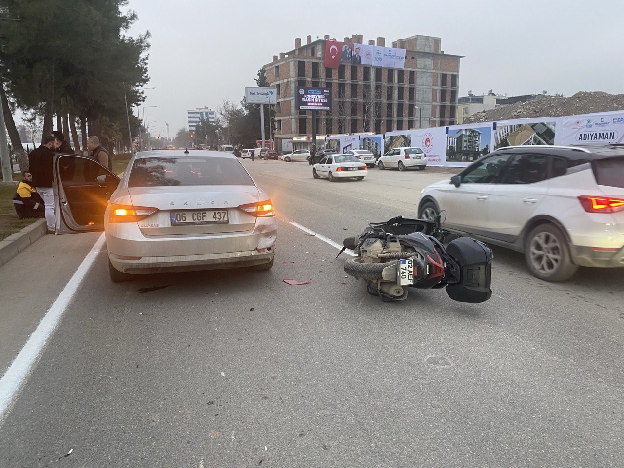 Motosiklet ile otomobil &ccedil;arpıştı: 1 yaralı
