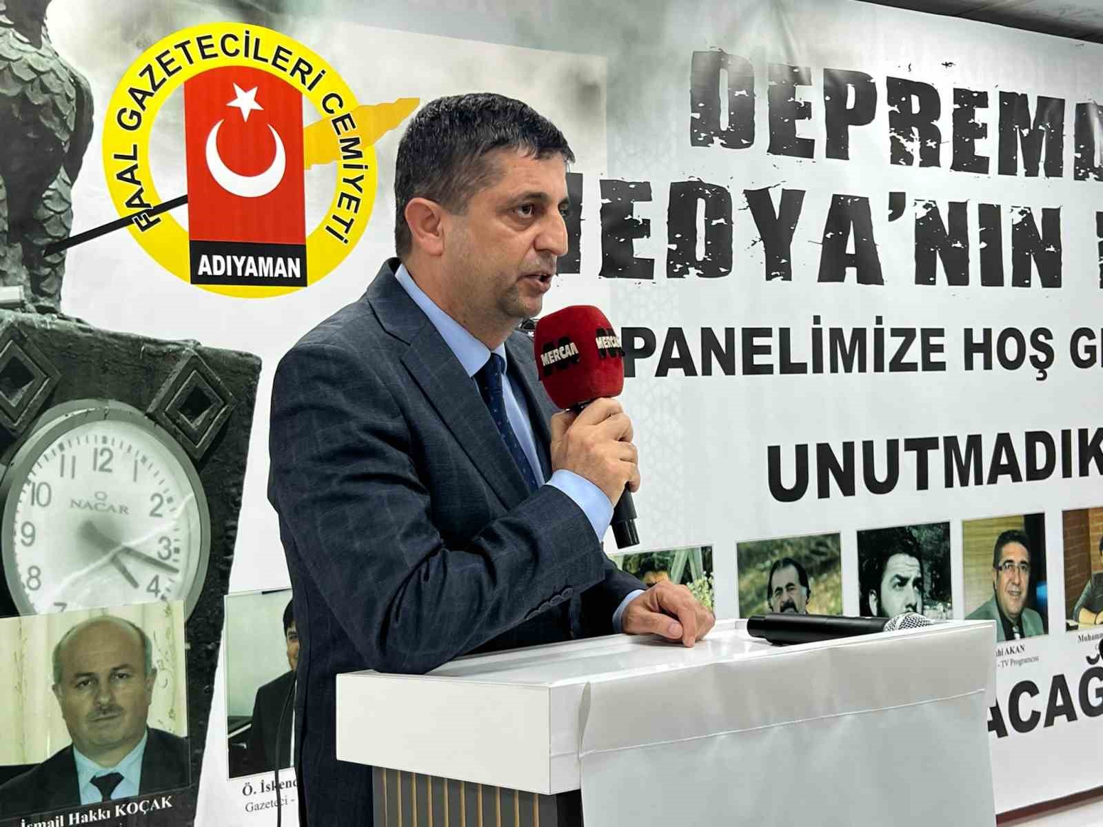 &lsquo;Depremde medyanın rol&uuml;&rsquo; konuşuldu
