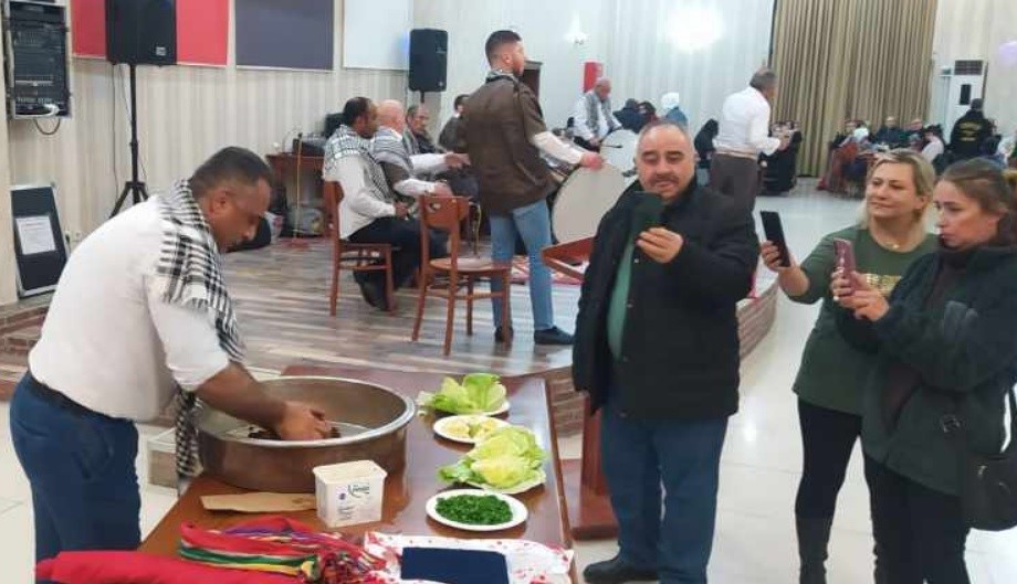 Kocaeli K&uuml;tahyalılar Y&ouml;r&uuml;k ve T&uuml;rkmen Derneğinden sıra gecesi
