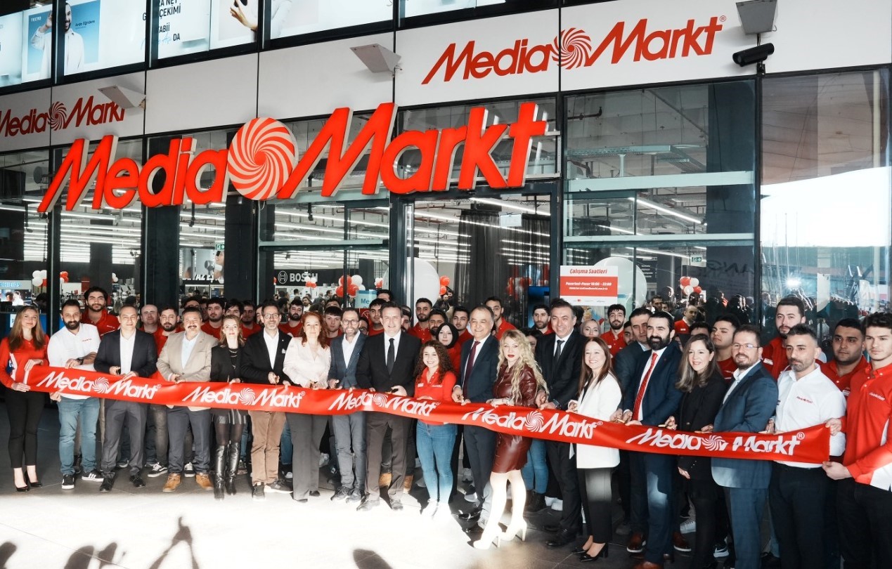 MediaMarkt&rsquo;ın ilk mağazası Meydan İstanbul &lsquo;Look & Feel&rsquo; konseptiyle yenilendi
