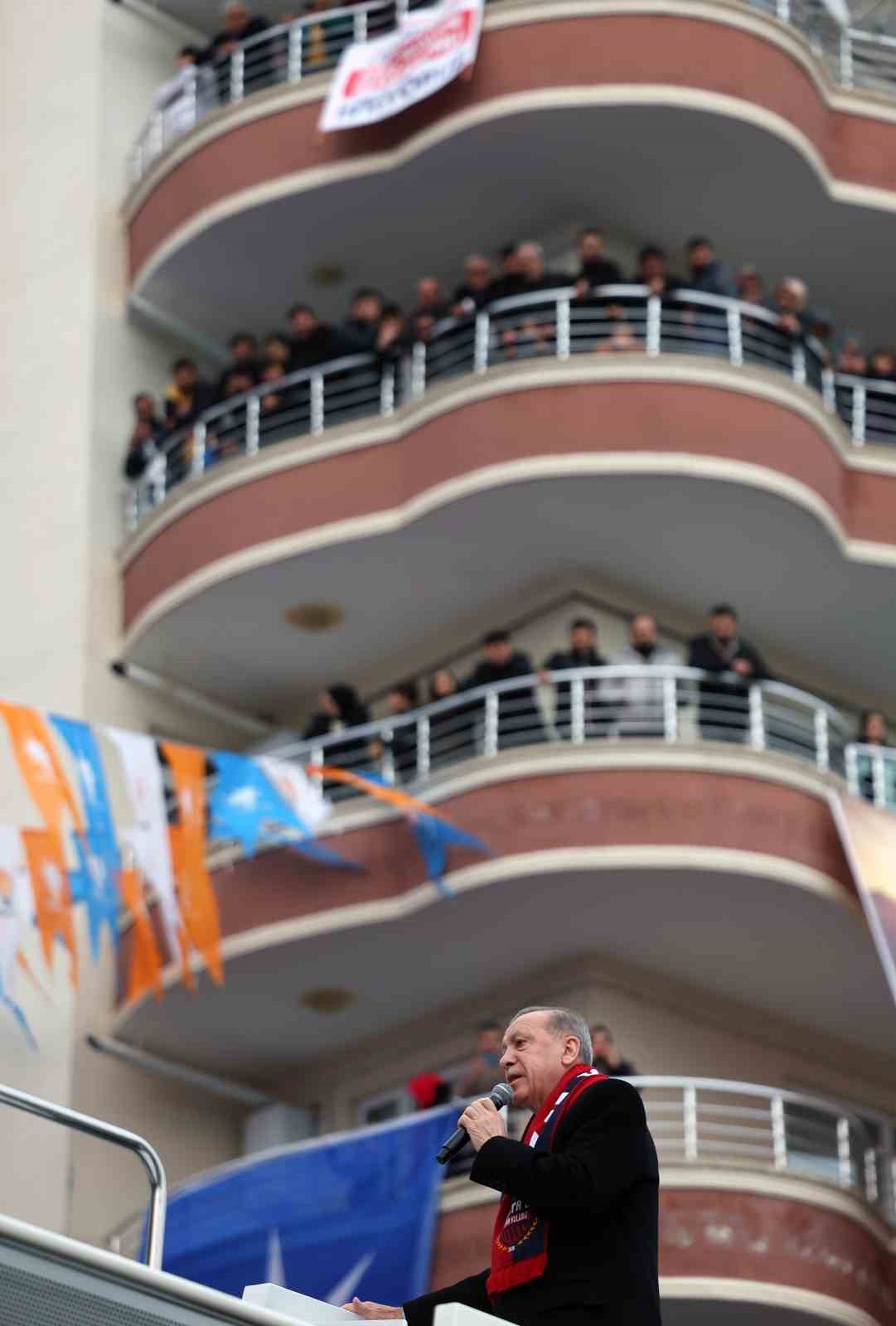 Cumhurbaşkanı Erdoğan: &ldquo;31 Mart se&ccedil;imini de başarıyla tamamladıktan sonra 4 sene icraat d&ouml;nemi olacak&rdquo;
