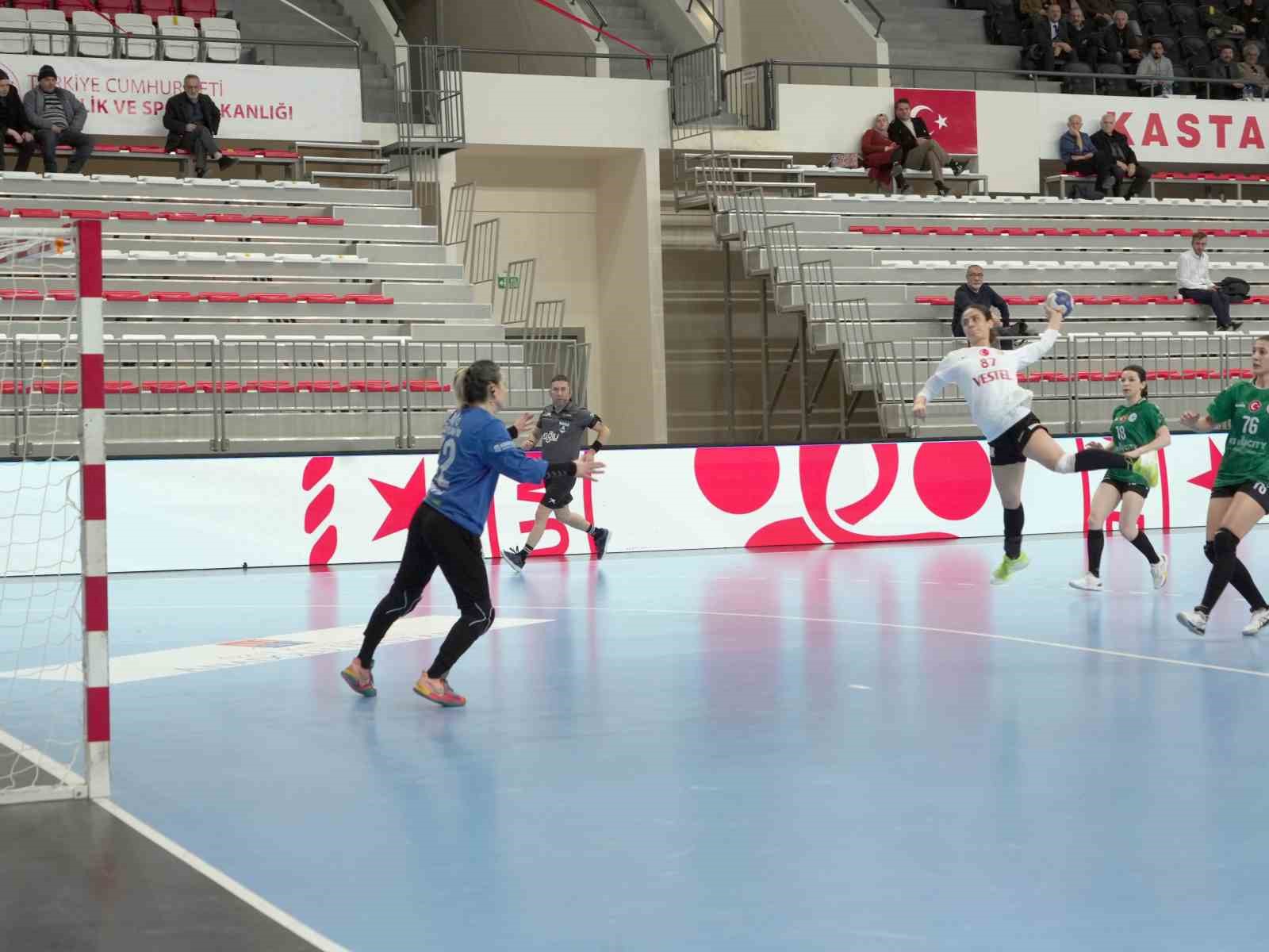 Kastamonu Belediyespor, Türkiye Kupası’nda Görele Belediyespor’u farklı yendi
