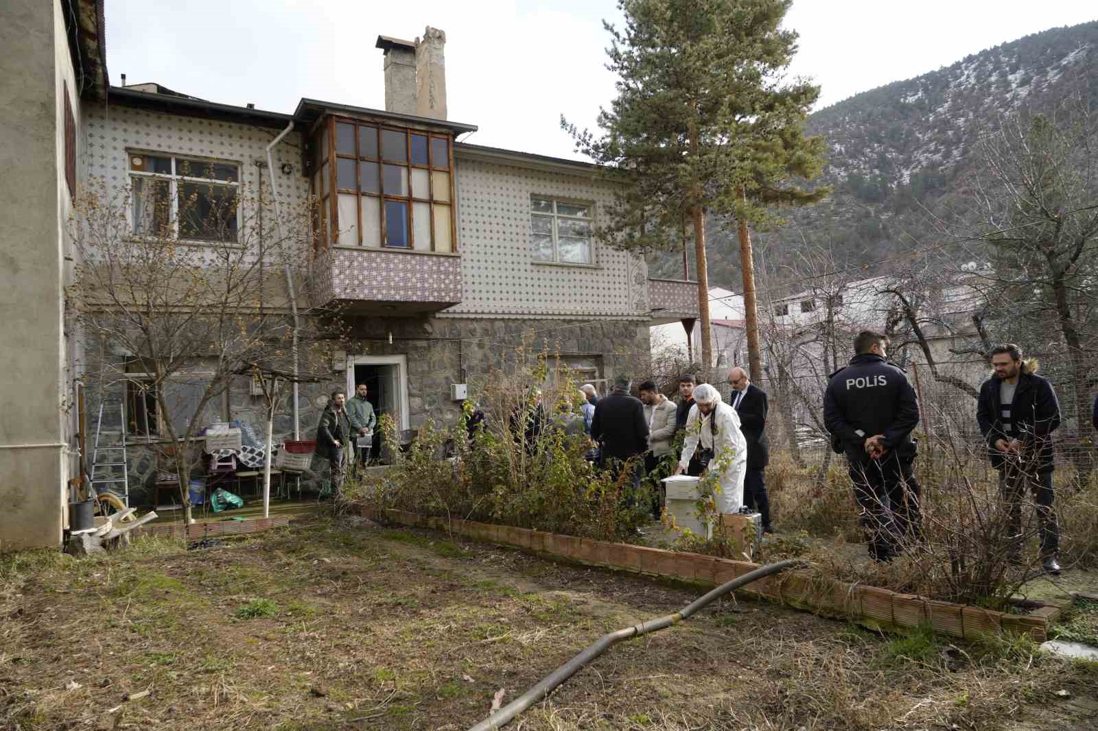 Gümüşhane’de yalnız yaşayan bir kişi evinde ölü bulundu