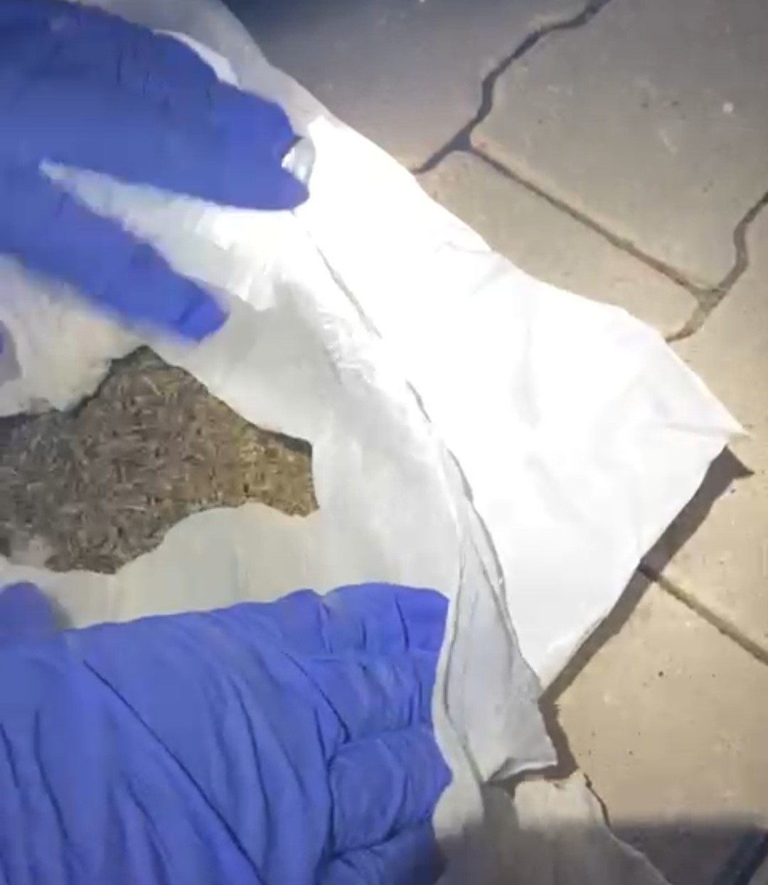 Kocaeli&rsquo;den K&uuml;tahya&rsquo;ya uyuşturucu sevkiyatına 2 tutuklama
