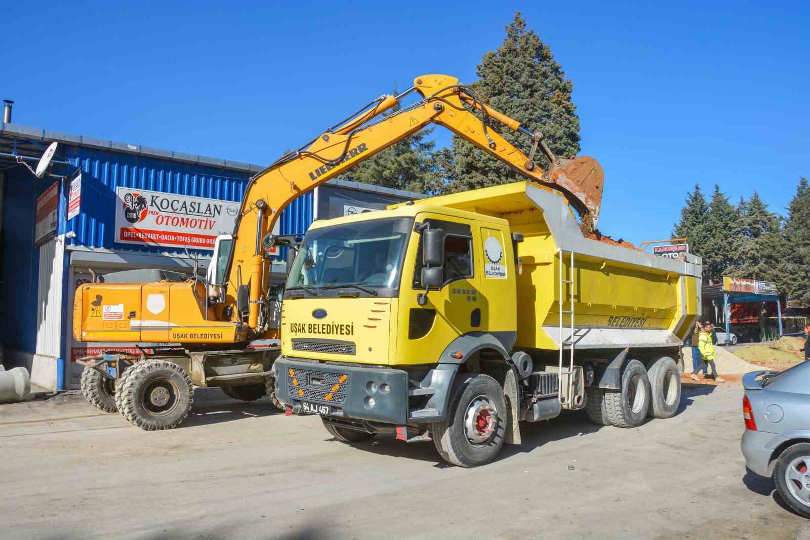 1 Eyl&uuml;l Sanayi Sitesi yağmur suyu hattına kavuşuyor
