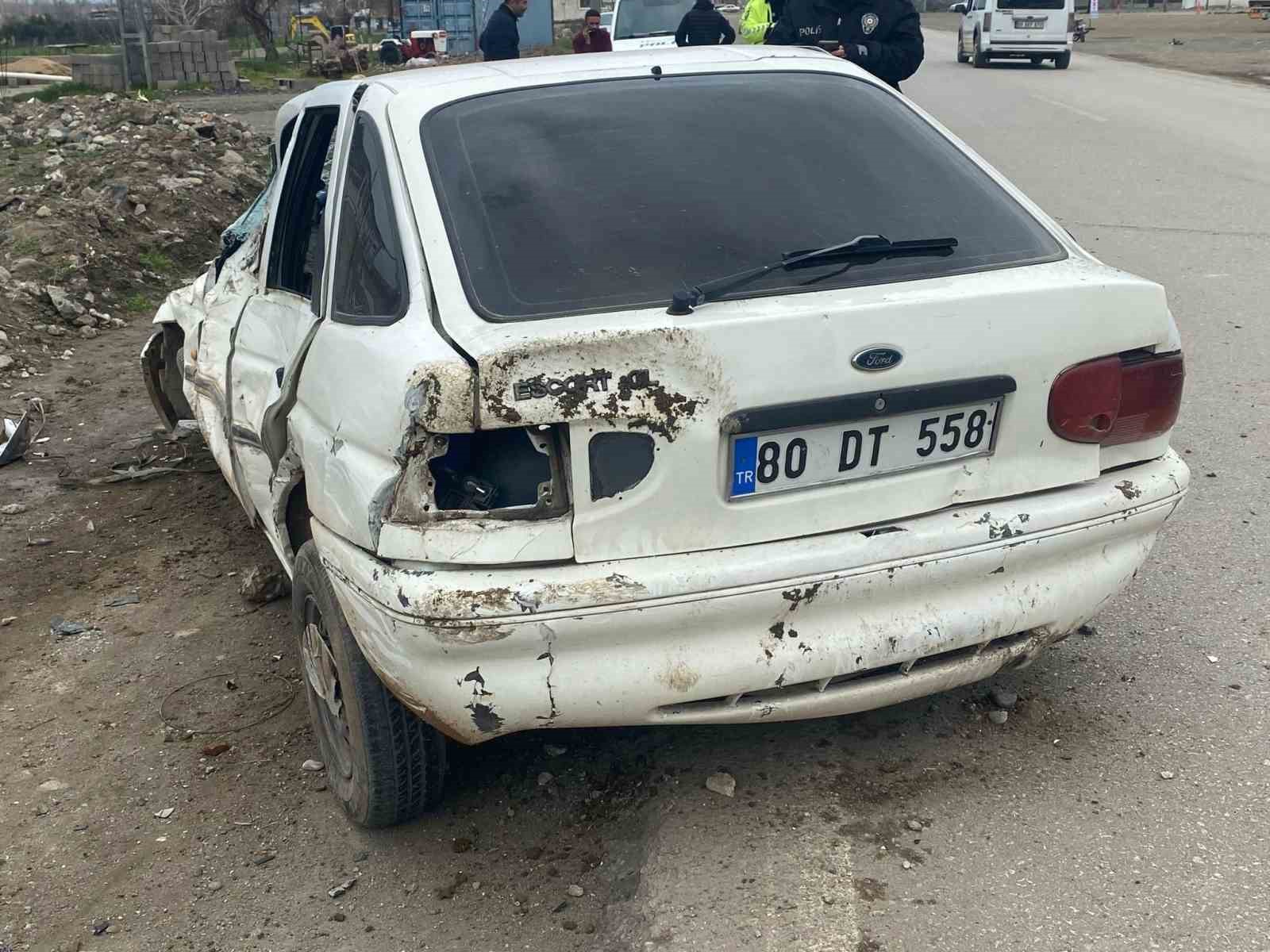 Osmaniye’de kontrolden çıkan otomobil takla attı:1 yaralı