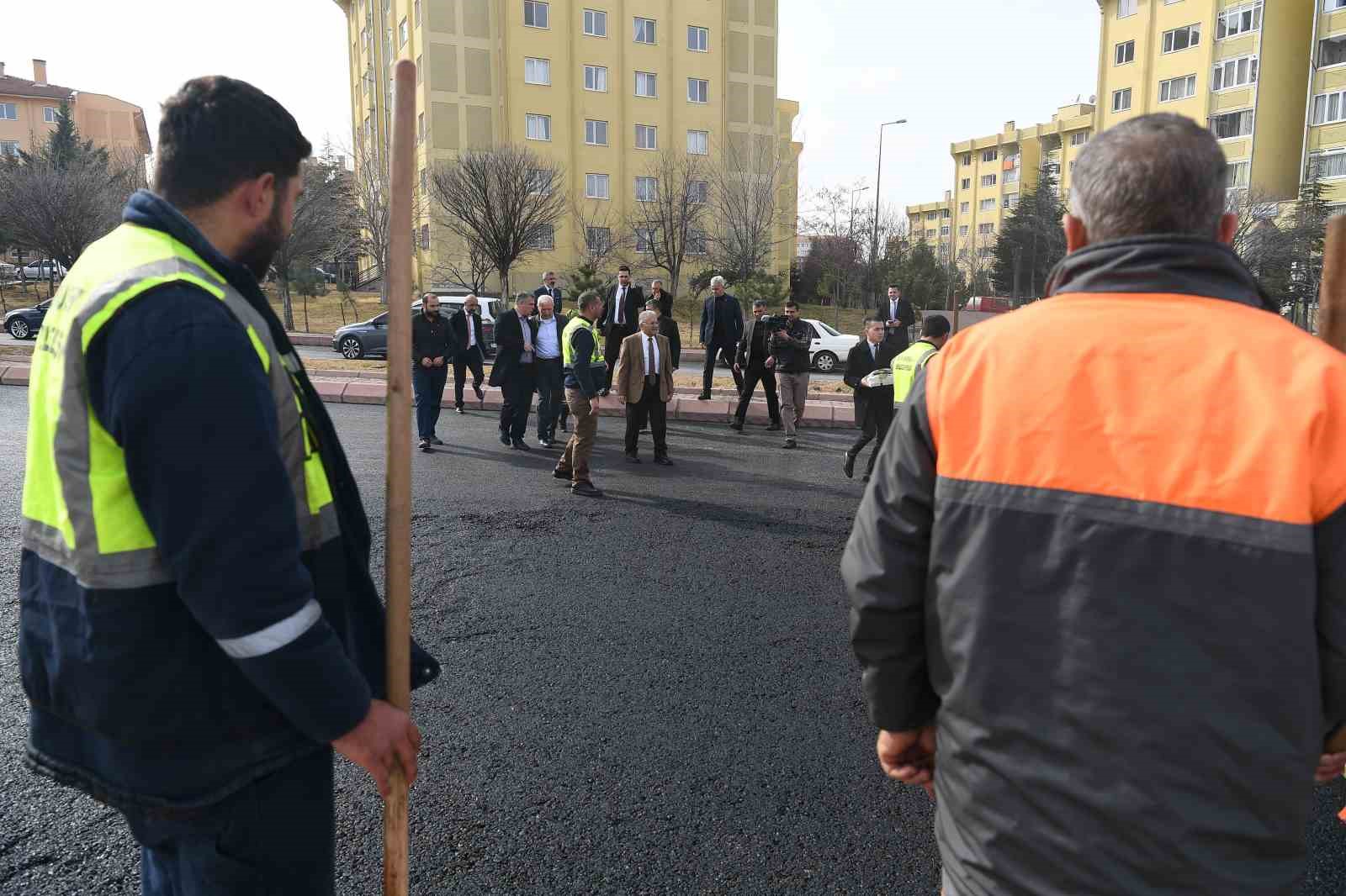 Büyükkılıç’tan TOKİ Demokrasi Mahallesi’nin kalbine 6 milyon TL’lik yatırım