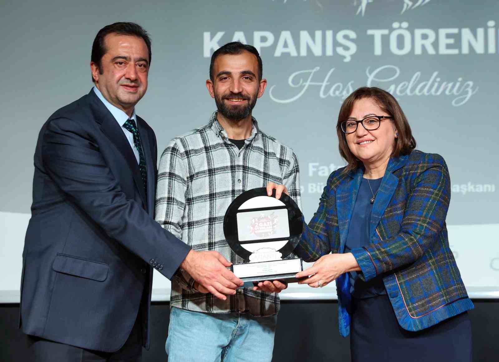 Sani Konukoğlu 2&rsquo;nci Gazi Oyunları kapanış t&ouml;reni
