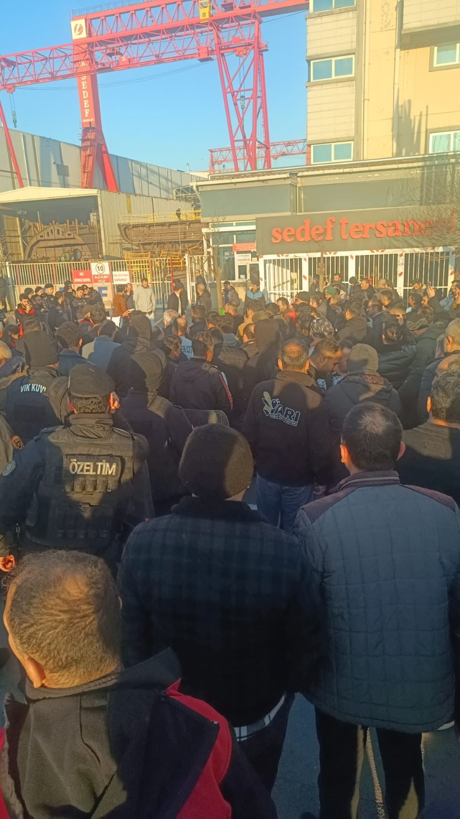 Yalova&rsquo;da tersane iş&ccedil;ilerinden zam protestosu
