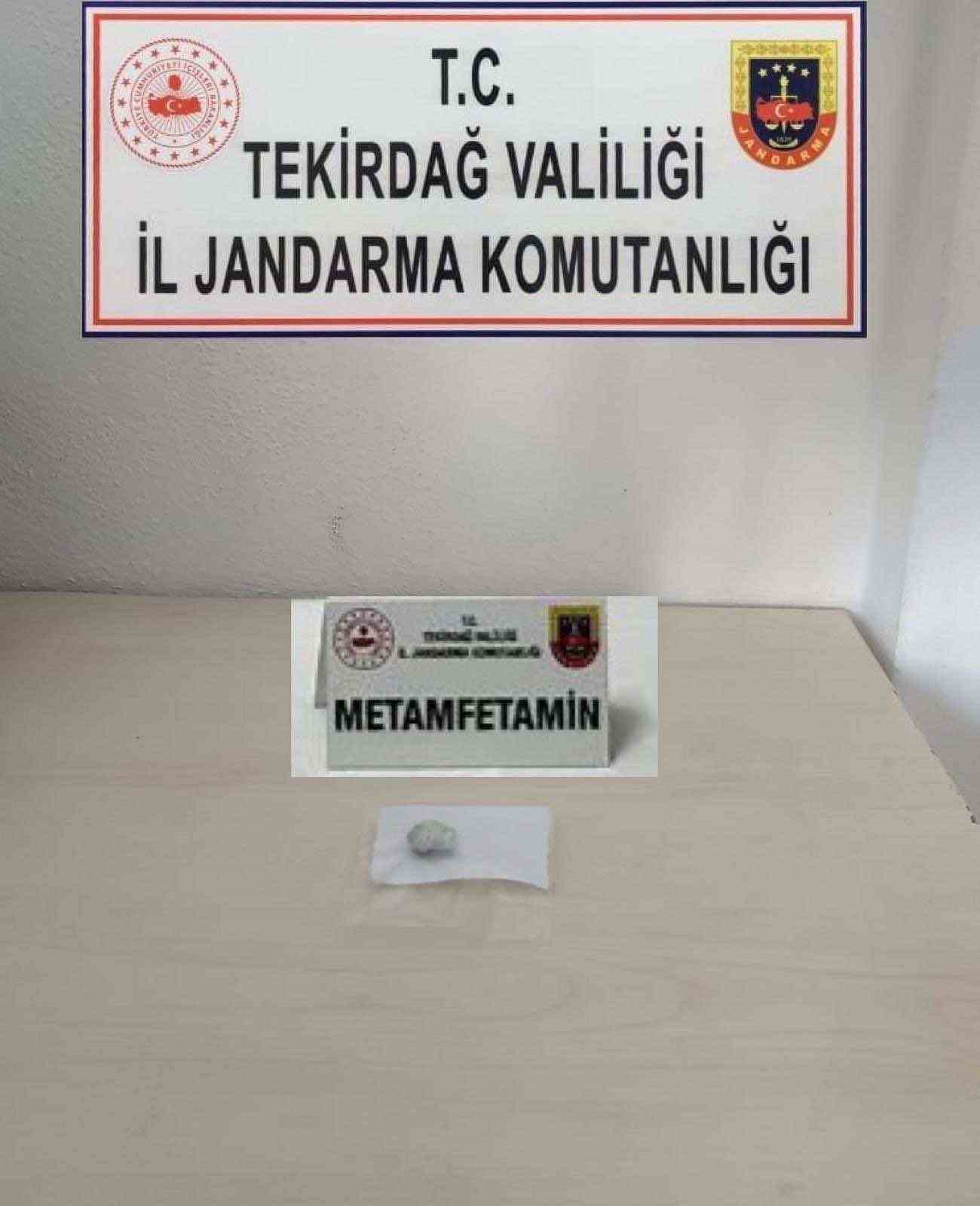 Jandarmadan uyuşturucuya ge&ccedil;it yok
