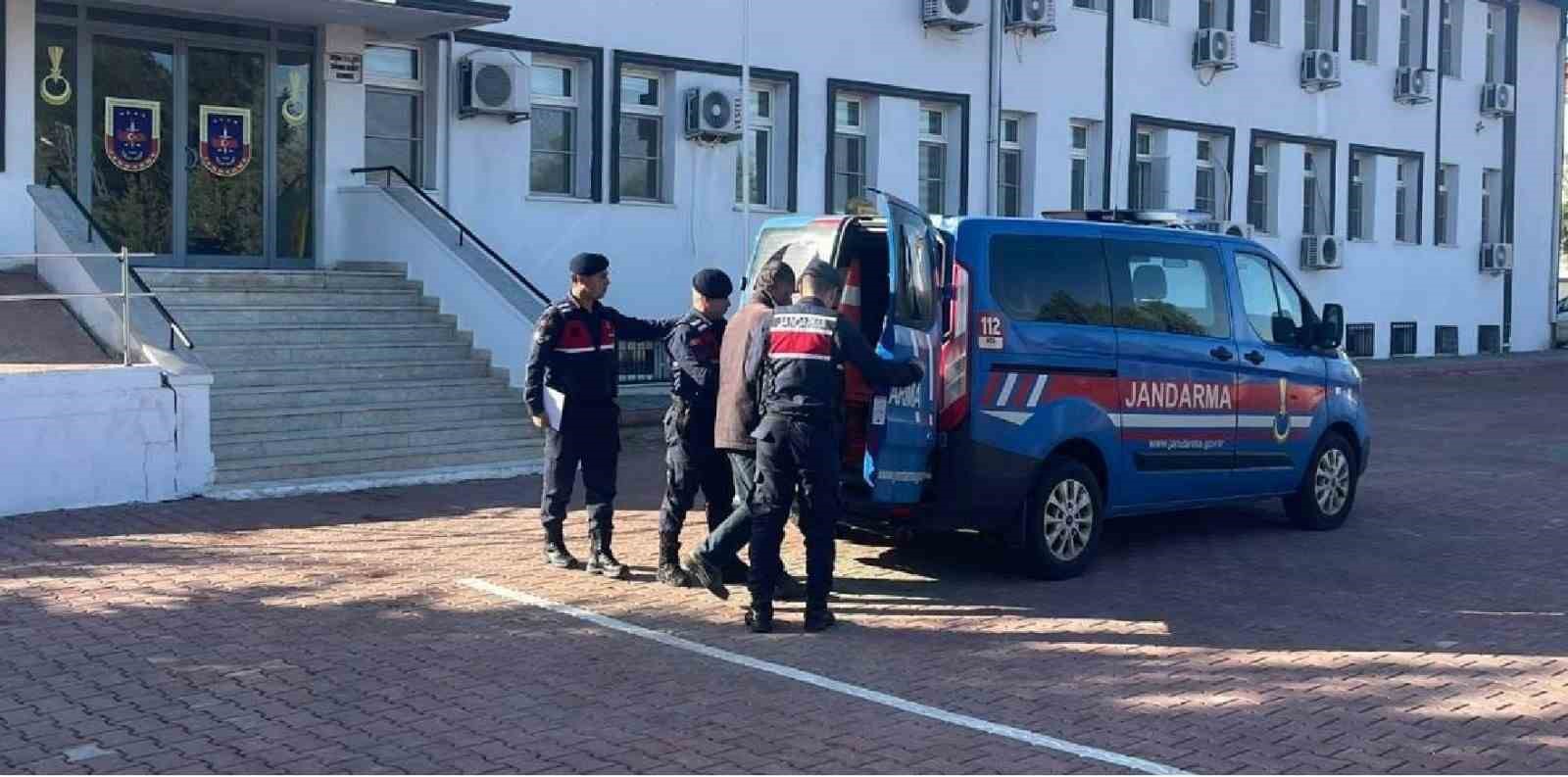 Gaziantep’te trafik levhası hırsızına suçüstü
