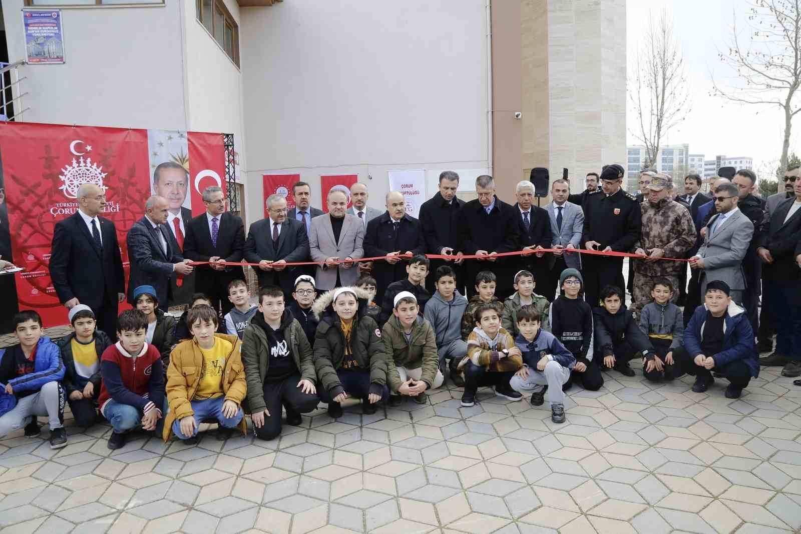 Çorum’da 15 gençlik merkezi törenle hizmete açıldı
