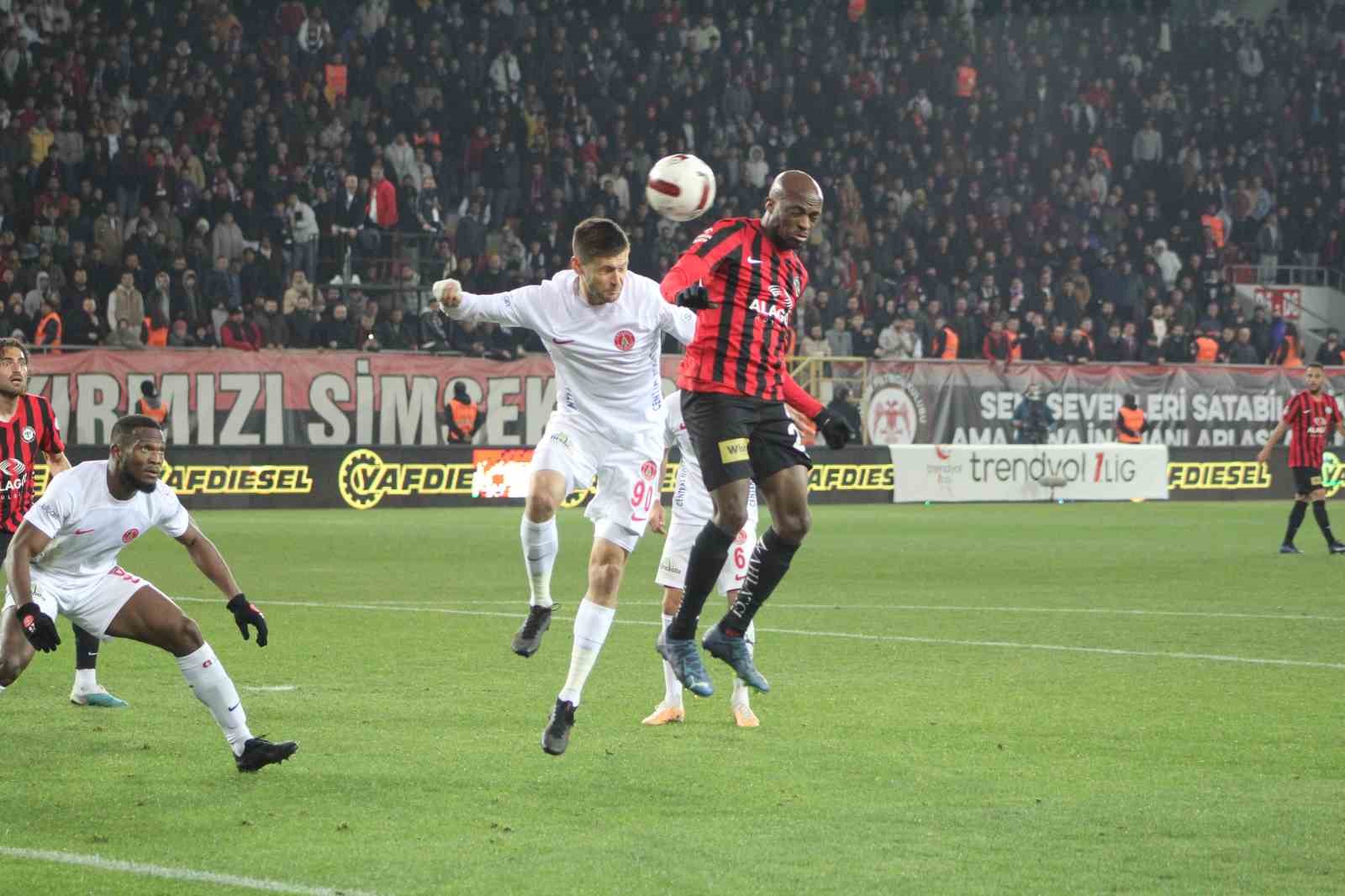 Trendyol 1. Lig: &Ccedil;orum FK: 0 - &Uuml;mraniyespor: 1
