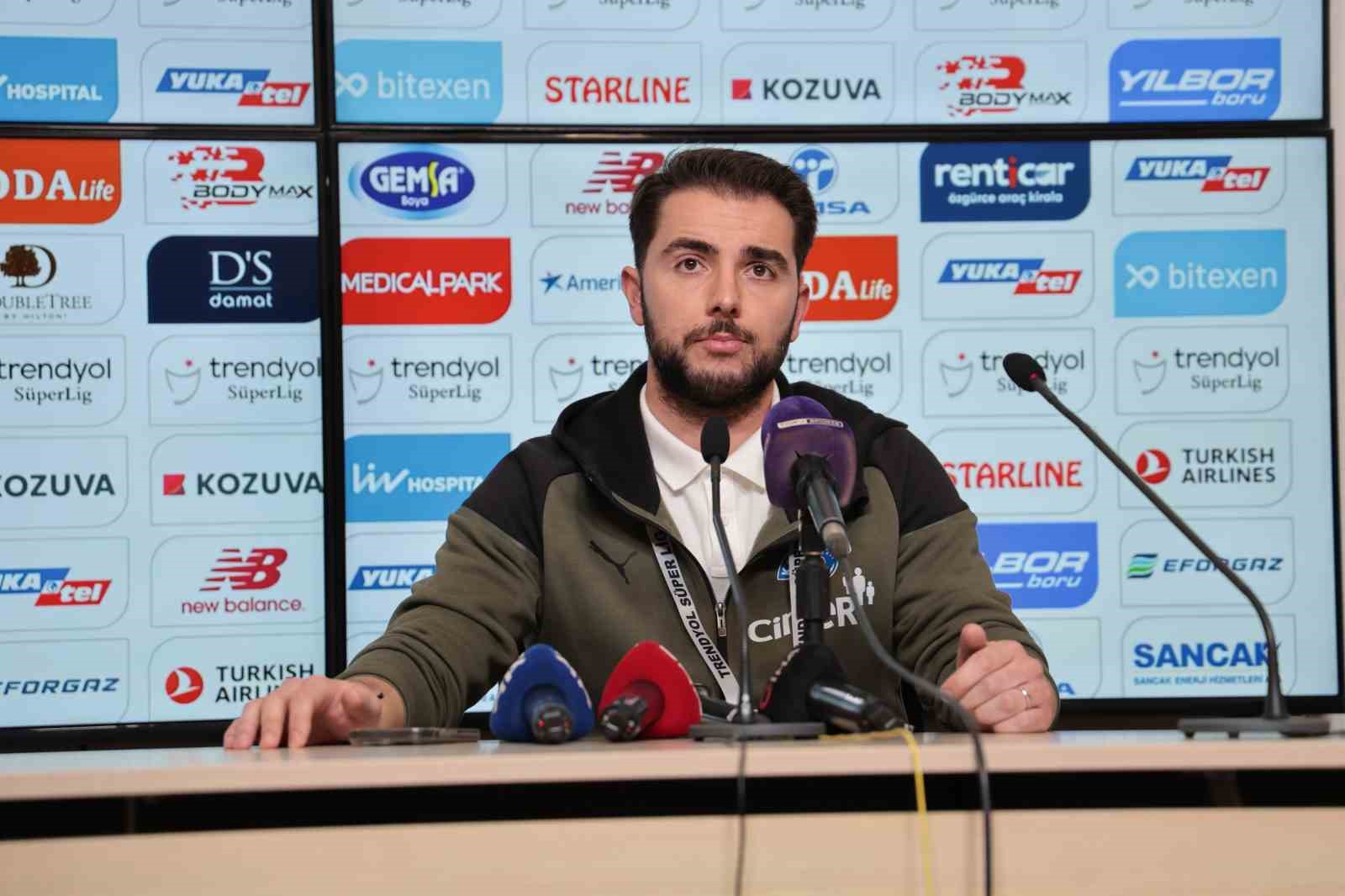 Barış Kanbak: &ldquo;Ligde d&ouml;rd&uuml;nc&uuml; sıradayız, &ccedil;ok keyif verici&rdquo;
