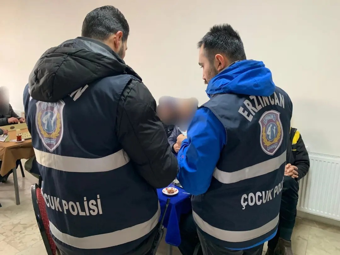 Erzincan&rsquo;da okul servisleri ile &ccedil;evreleri denetlendi
