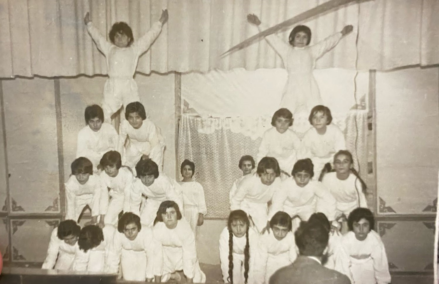 56 yıl sonra okullarında buluştular