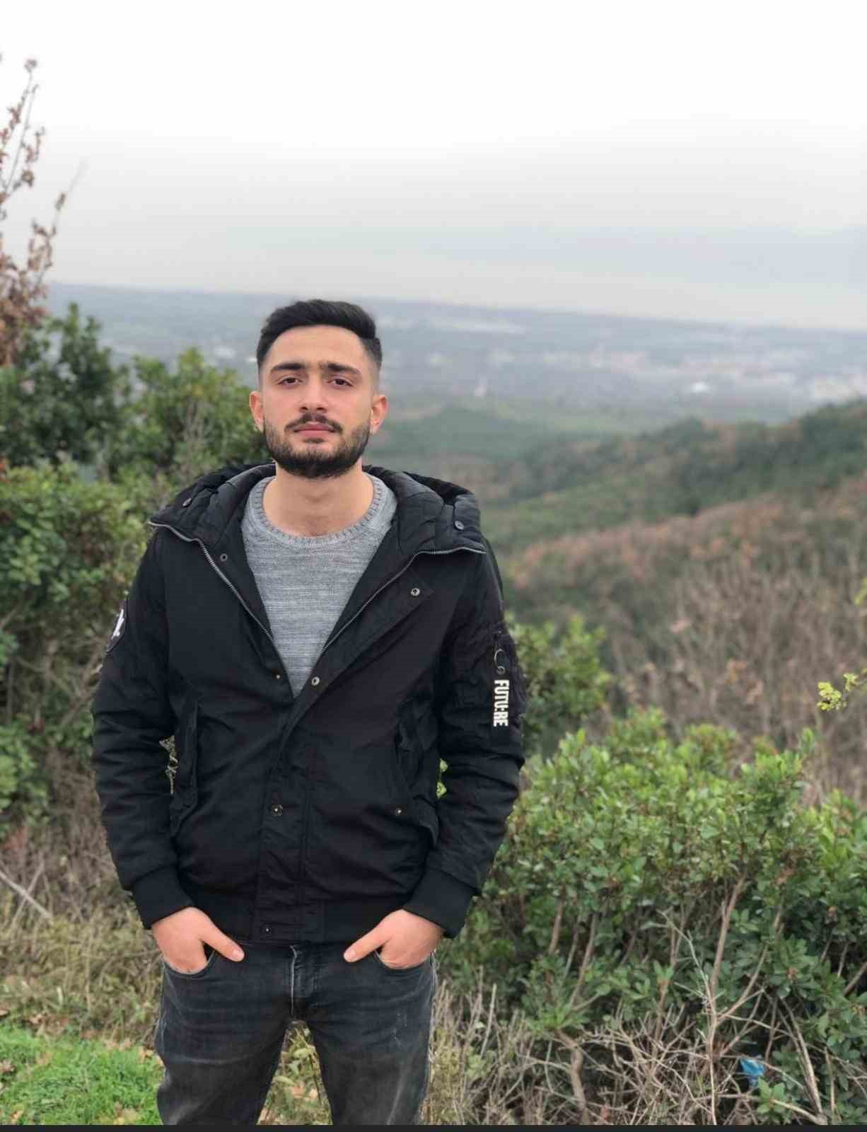 Yalova&rsquo;da ağaca &ccedil;arpan motosikletin s&uuml;r&uuml;c&uuml;s&uuml; hayatını kaybetti
