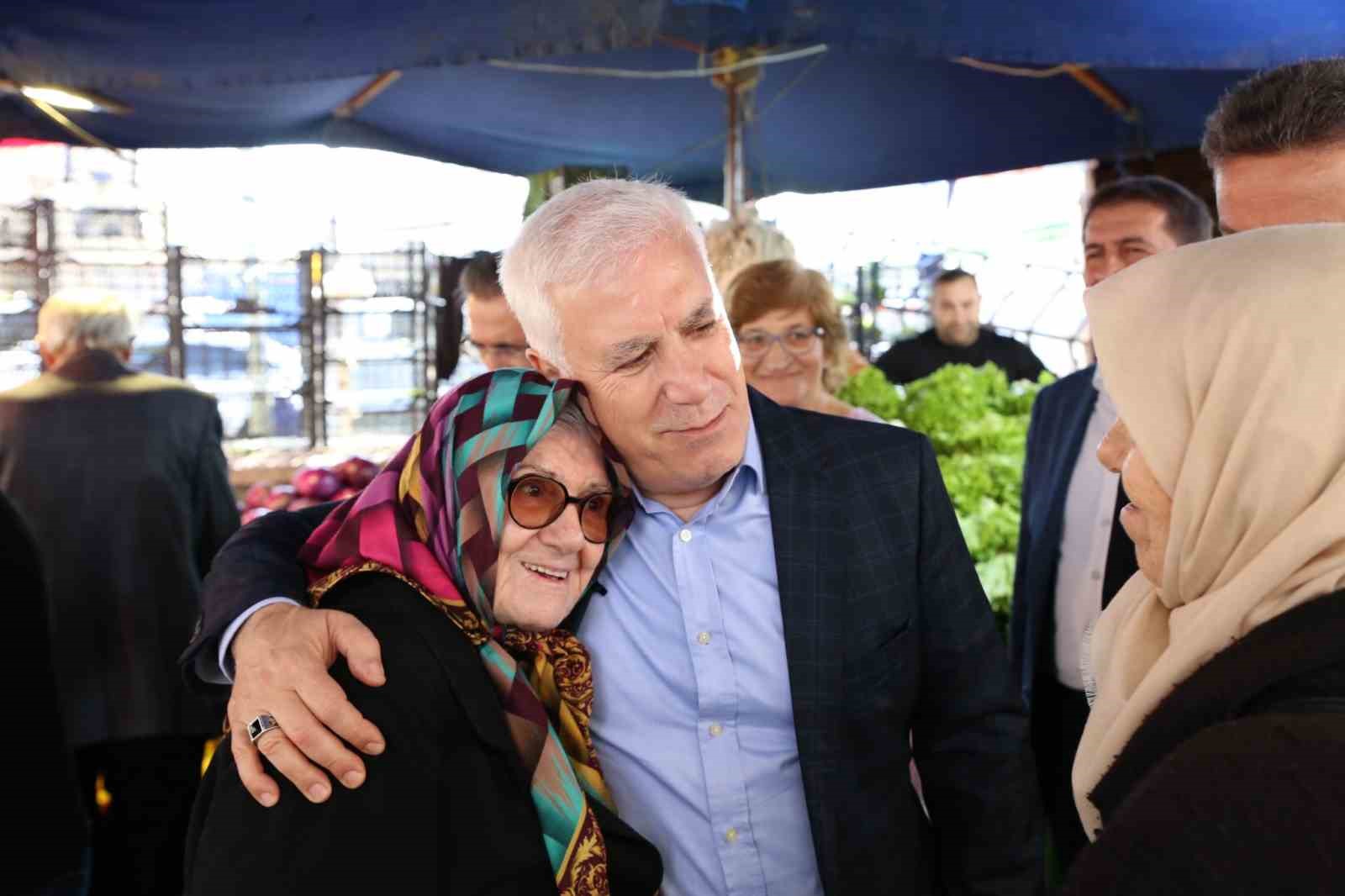 Bozbey&rsquo;den raylı sistem eleştirisi
