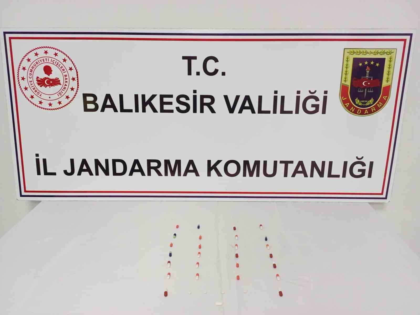 Balıkesir&rsquo;de uyuşturucu taciri 6 kişi yakalandı
