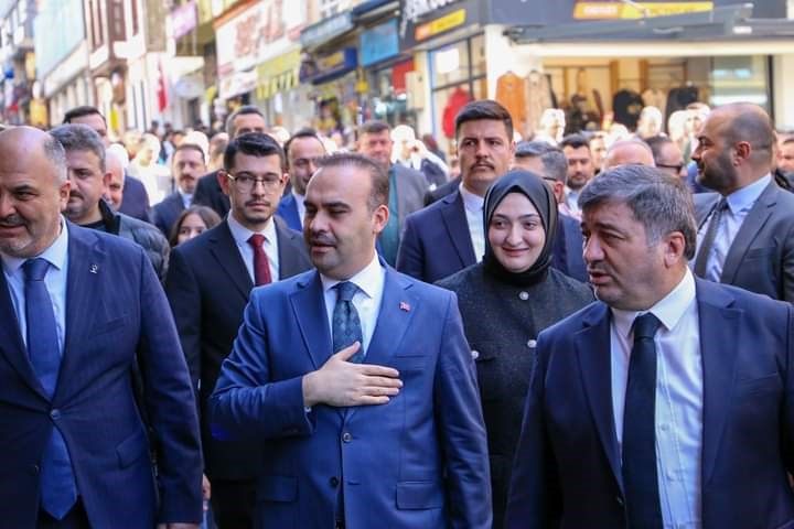 AK Parti Giresun’da belediye başkan adaylarını tanıttı
