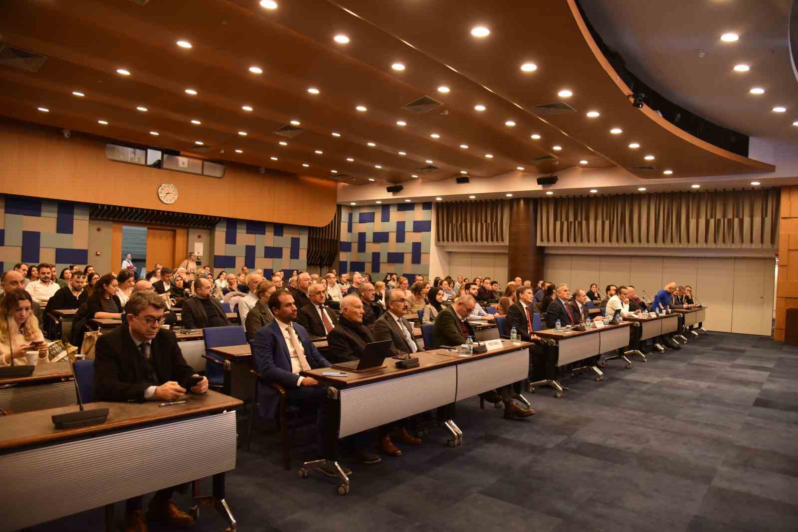 İZTO&rsquo;da &ldquo;enflasyon muhasebesi&rdquo; buluşması
