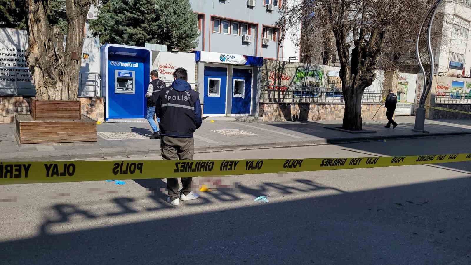 Diyarbakır’da silahlı kavga: 1 ölü