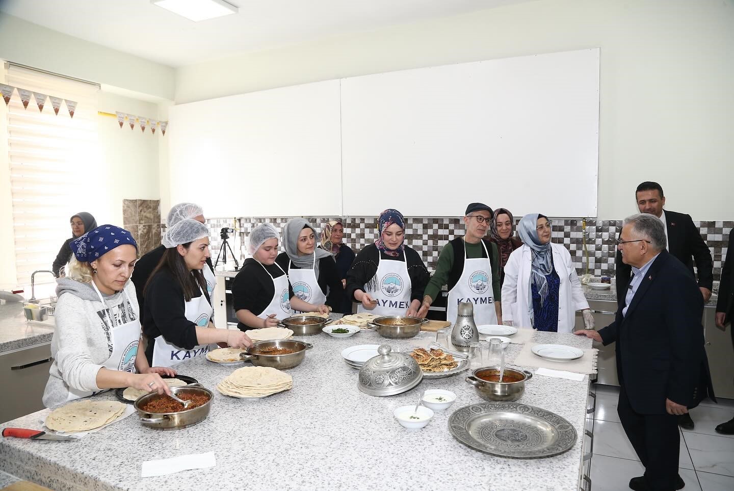 Başkan Büyükkılıç, eşi ile ’Kayseri Yağlaması’ yaptı