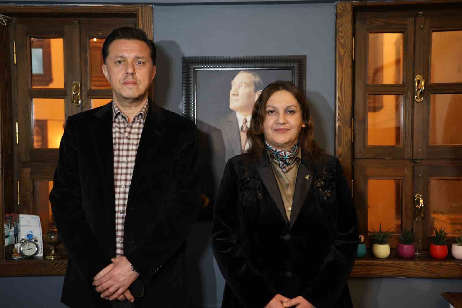 Osmanlı İmparatorluğu’nun seferlerine ‘Karı almak için’ diyen Büyükerşen’e büyük tepki