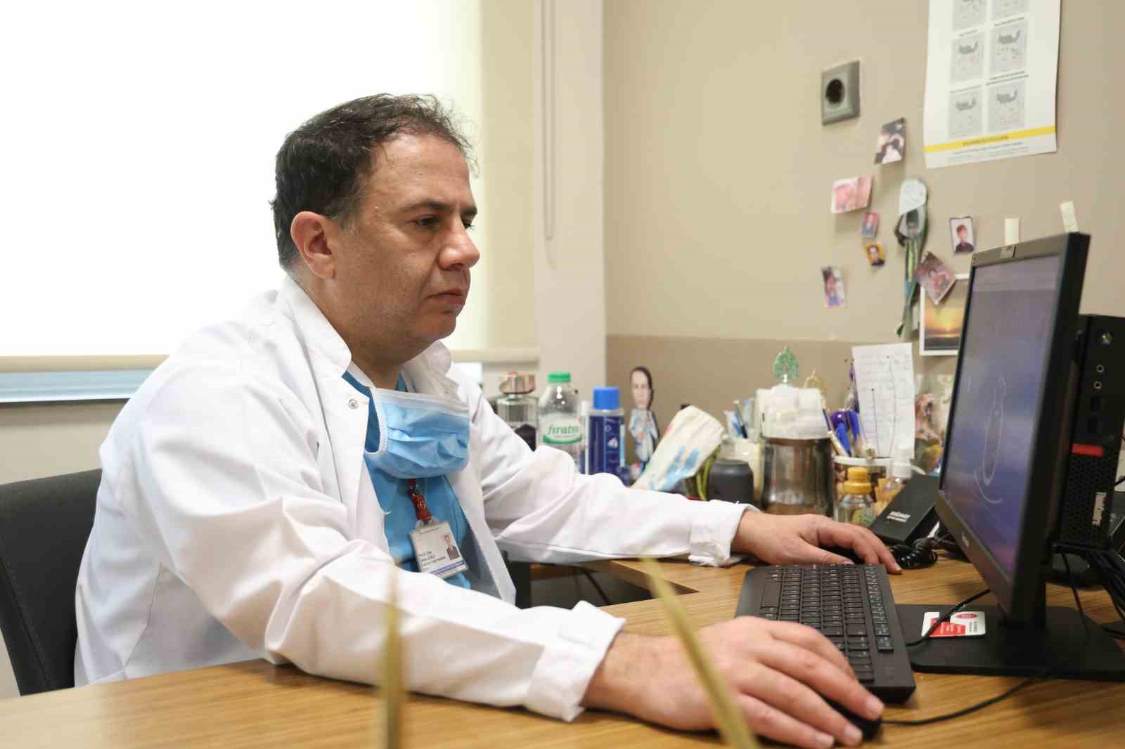 KBB Uzmanı Prof. Dr. Sakallıoğlu: "İşitme kaybının &ccedil;ok b&uuml;y&uuml;k bir kısmı tedavi edilebilmektedir"
