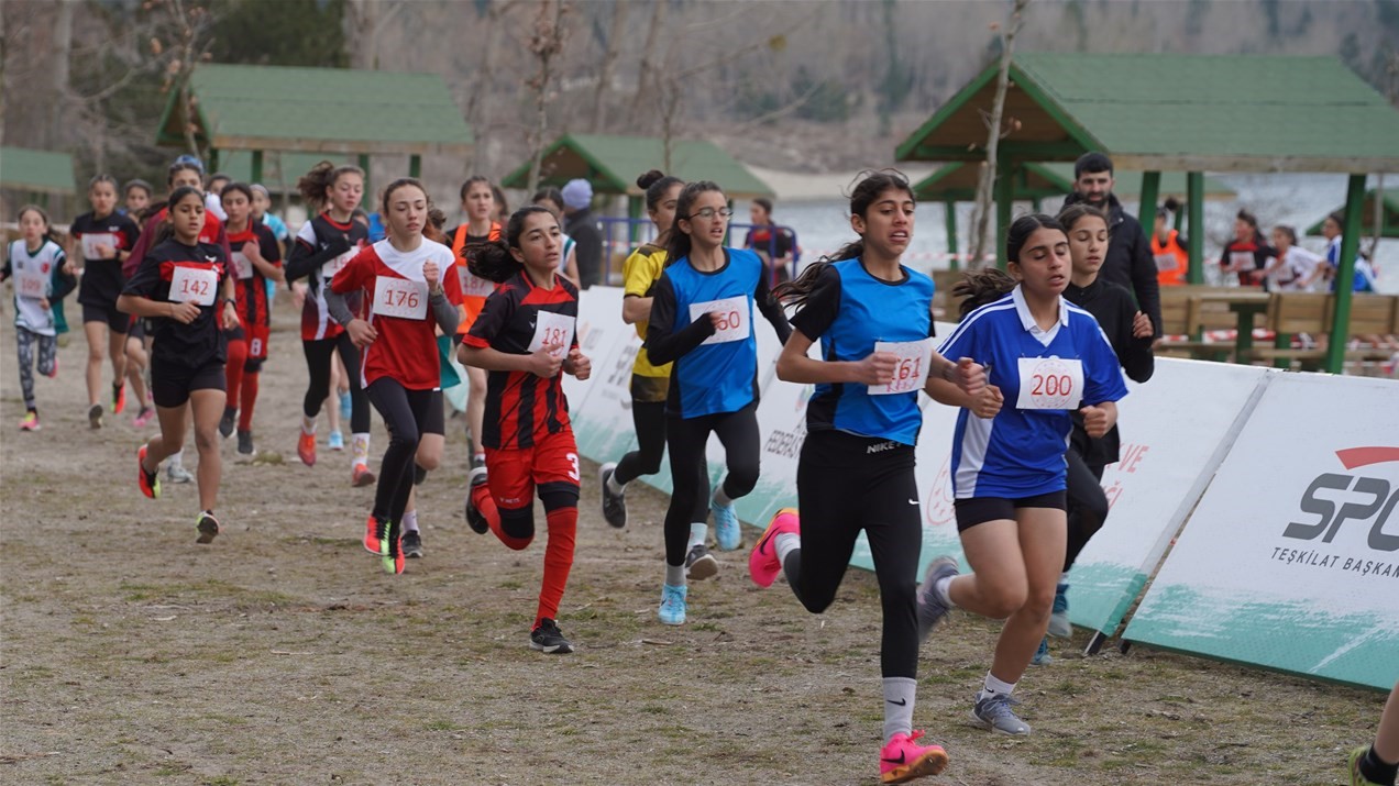 Isparta Türkiye Kros Türkiye Şampiyonası’na ev sahipliği yaptı