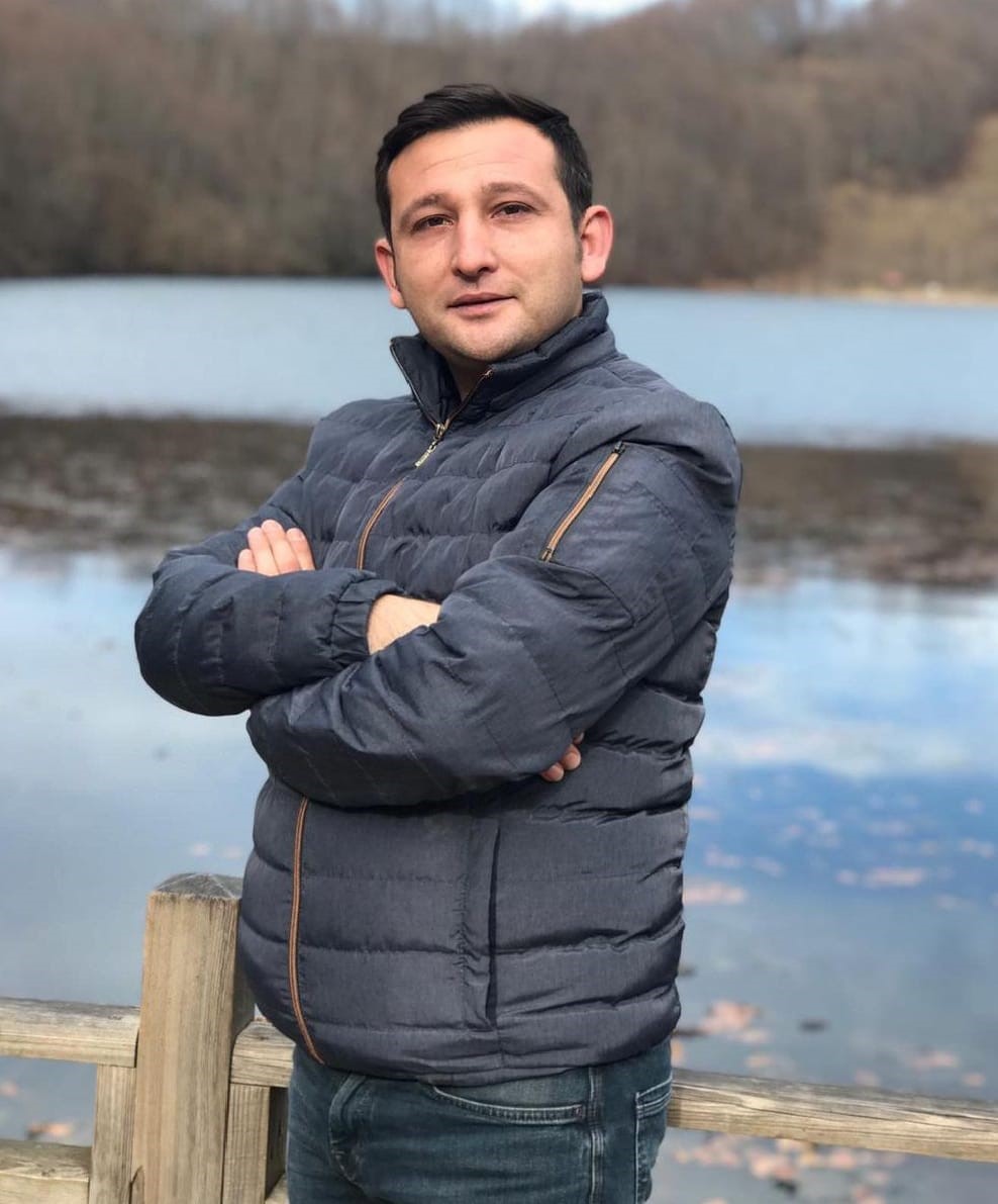 Kuzenini bı&ccedil;aklayarak &ouml;ld&uuml;ren şahıs tutuklandı
