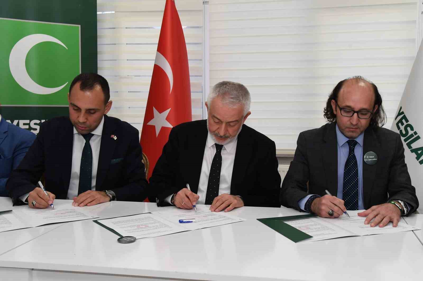 Isparta&rsquo;da, &rsquo;Beni Dinler Misiniz?&rsquo; projesi işbirliği protokol&uuml; imzalandı
