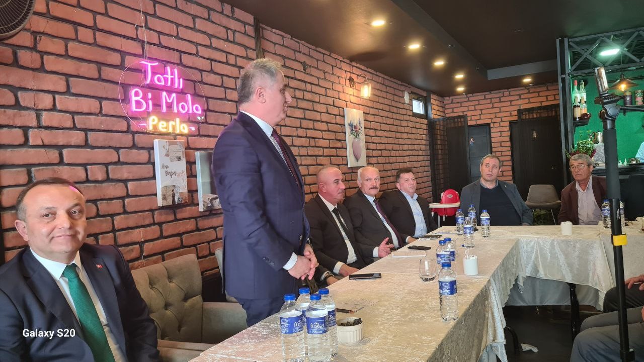 Muhtarlarla kahvaltıda bir araya geldiler
